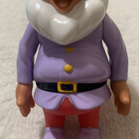 Sneezy of the seven dwarfs Disney - Picture 7 of 9